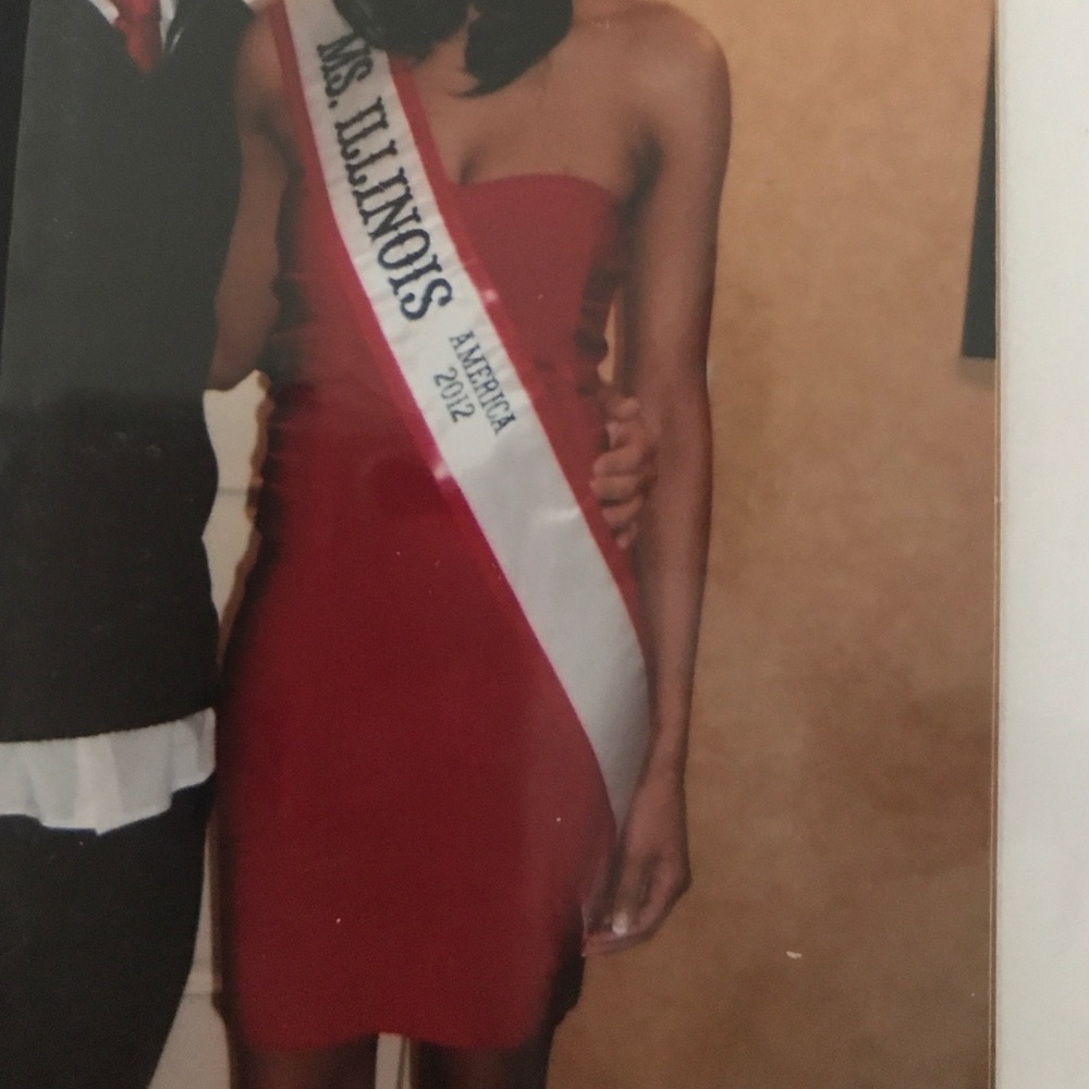 Super hot Red fitted Bebe dress